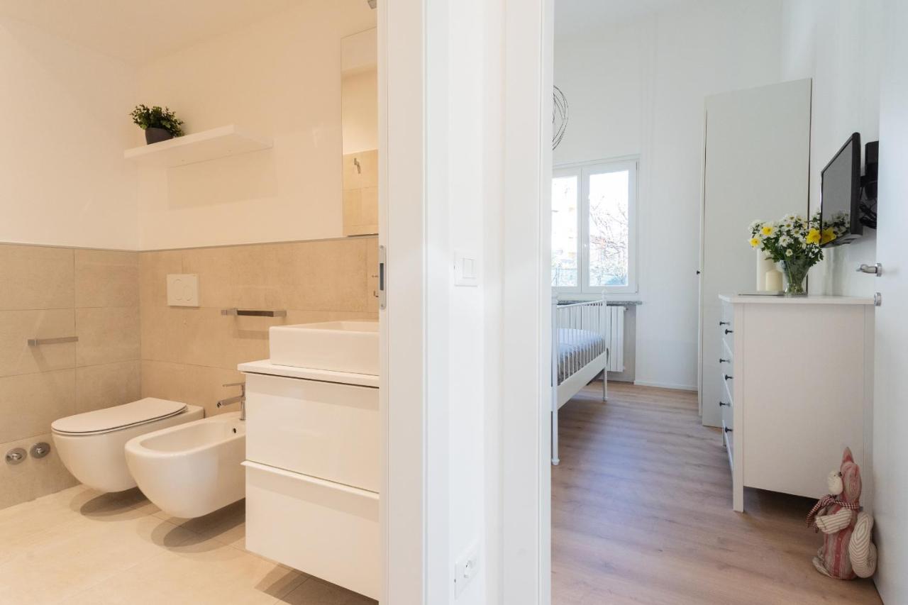 Lovely Corner In The Heart Of The Lake By Rent All Como Exterior foto
